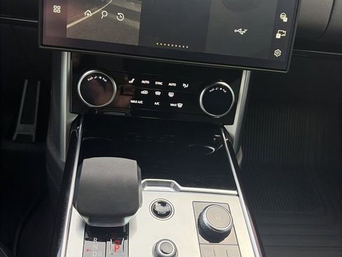 Used 2023 Land Rover Range Rover SE AWD/4WD image 14