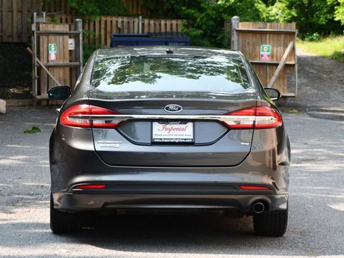 Used 2017 Ford Fusion Energi SE image 7