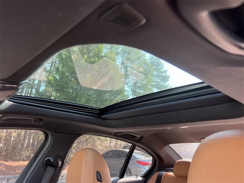 Used 2020 BMW 330i Sedan w/ Convenience Package image 28