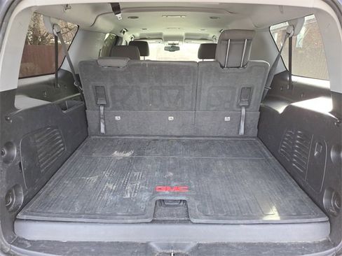 Used 2018 GMC Yukon XL SLE w/ Convenience Package image 5
