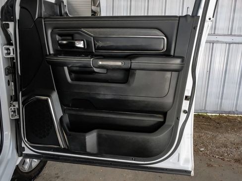 Used 2022 RAM 2500 Limited AWD/4WD image 46
