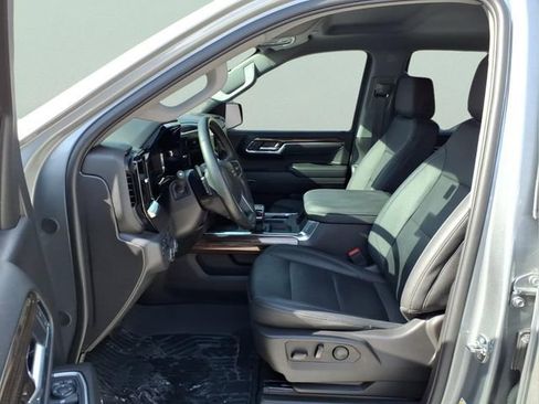 Used 2025 Chevrolet Silverado 1500 LT Trail Boss w/ LT Trail Boss Premium Package image 22