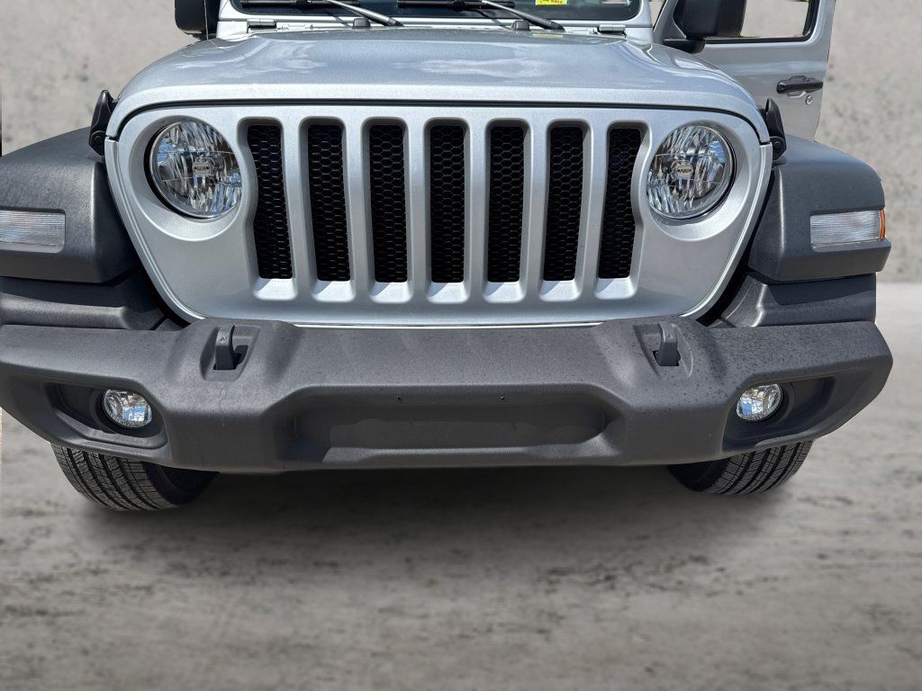 Used 2022 Jeep Wrangler Unlimited Sport AWD/4WD image 13