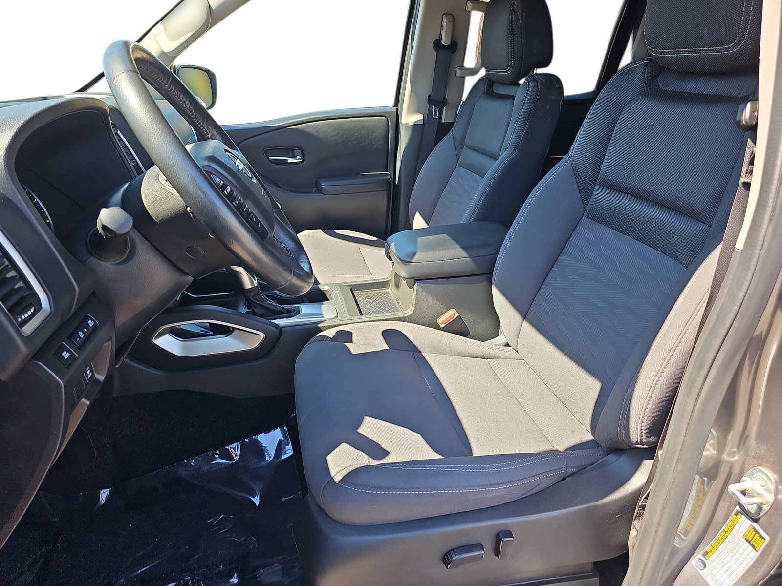 Used 2023 Nissan Frontier SV w/ SV Convenience Package AWD/4WD image 12