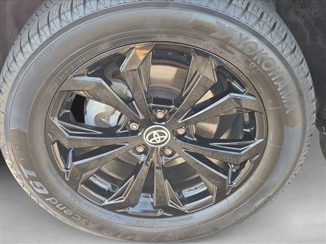 Used 2023 Toyota RAV4 XSE AWD/4WD image 26