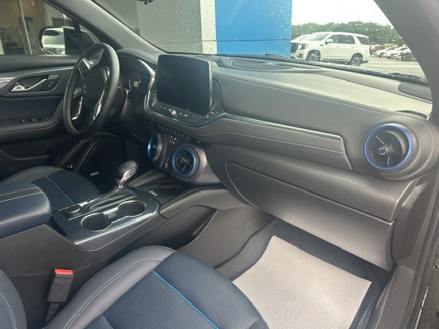 Used 2023 Chevrolet Blazer RS w/ Driver Confidence II Package FWD image 13