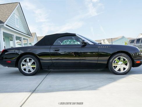 Used 2002 Ford Thunderbird Deluxe RWD image 19