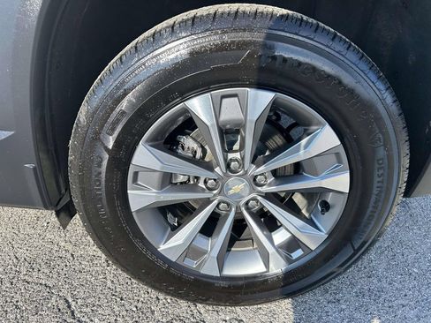 Used 2026 Chevrolet Equinox LT FWD image 10