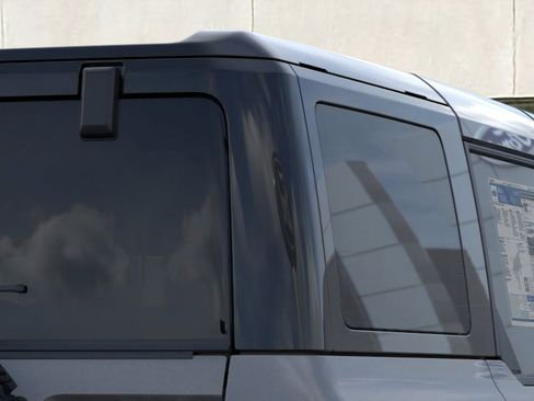 New 2025 Ford Bronco Badlands image 25