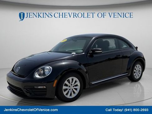 Used 2019 Volkswagen Beetle 2.0T S FWD image 14