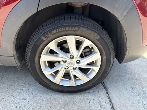 Used 2020 Hyundai Tucson Value FWD image 2
