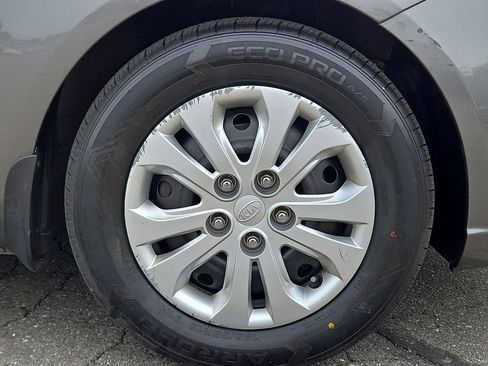 Used 2013 Kia Forte EX w/ Fuel Economy Pkg FWD image 12
