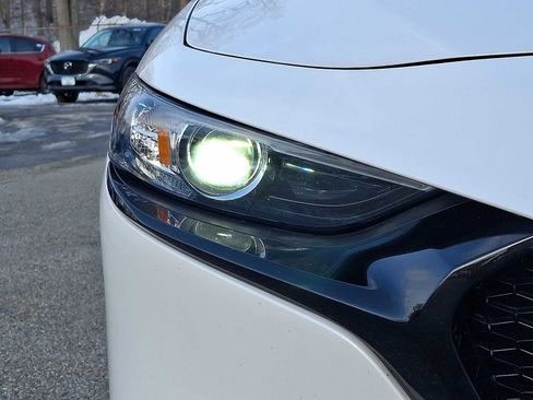 Used 2021 MAZDA MAZDA3 s image 9