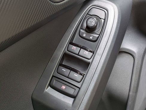 Certified 2025 Subaru Crosstrek 2.0i image 20