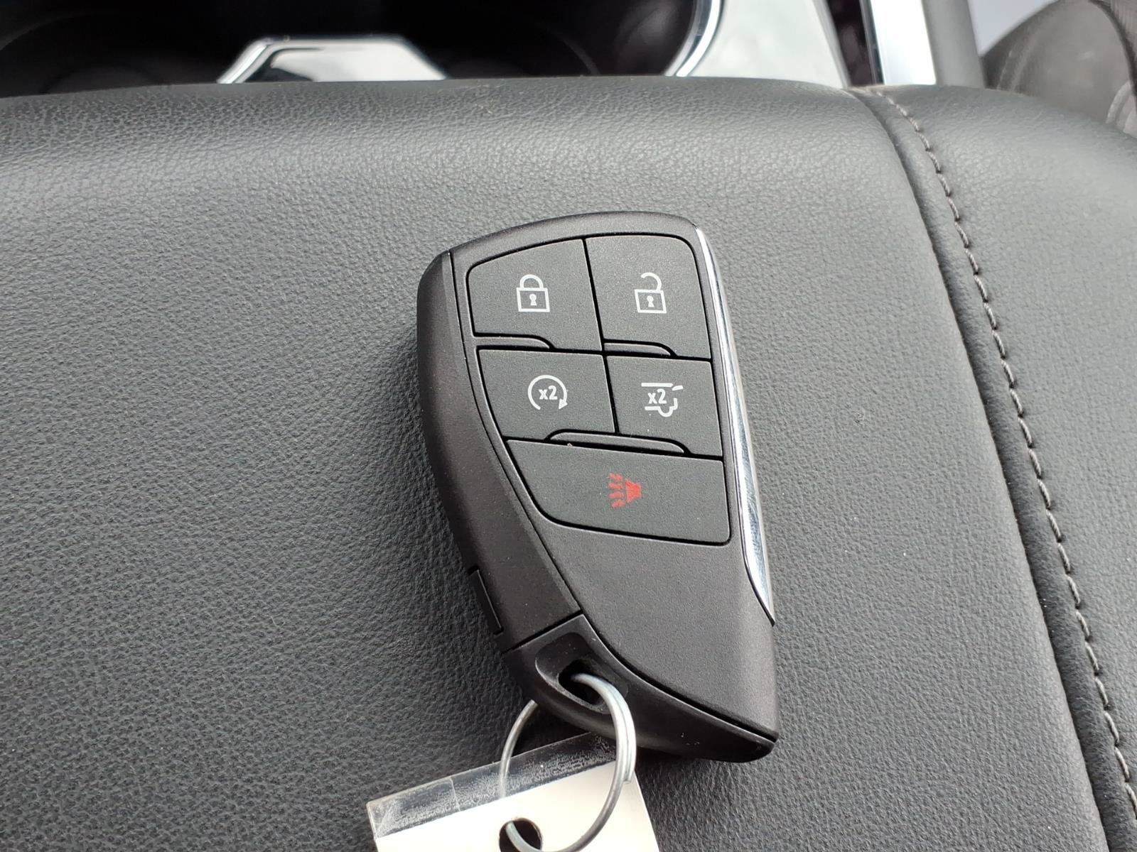 Used 2025 Chevrolet Tahoe LS AWD/4WD image 23