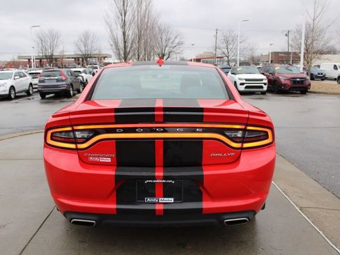 Used 2015 Dodge Charger SXT image 8