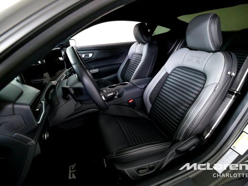 Used 2025 Ford Mustang GT Premium w/ GT Performance Package RWD image 11