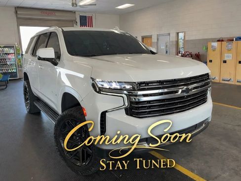 Used 2022 Chevrolet Tahoe LT w/ Luxury Package image 1