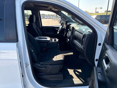 Used 2021 Chevrolet Silverado 1500 Custom Trail Boss AWD/4WD image 13