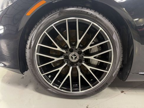 Used 2023 Mercedes-Benz S 580 4MATIC Sedan w/ 3D Technology Package image 39
