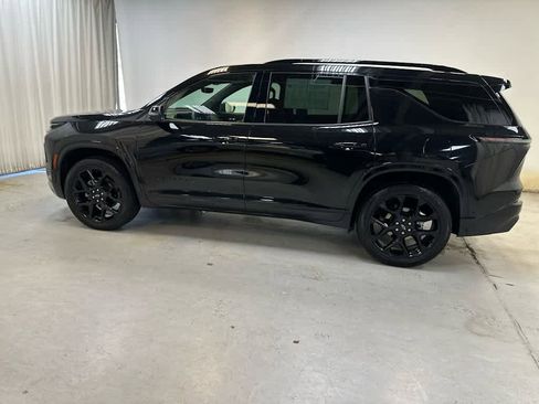 Used 2024 Chevrolet Traverse RS w/ LPO, Floor Liner Package AWD/4WD image 11