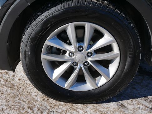 Used 2016 Kia Sorento LX w/ LX Convenience Package image 15