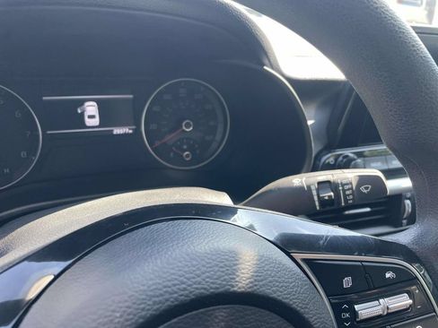 Used 2024 Kia Forte LXS FWD image 31
