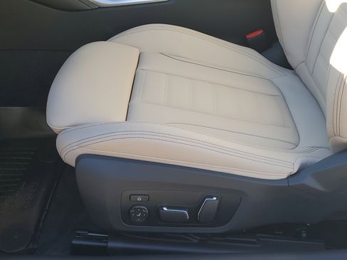 New 2026 BMW 430i xDrive Convertible w/ M Sport Package image 8