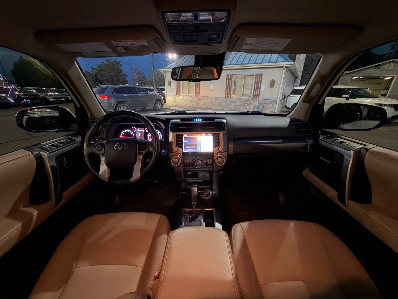 Used 2023 Toyota 4Runner SR5 Premium w/ SR5 Premium Package AWD/4WD image 11