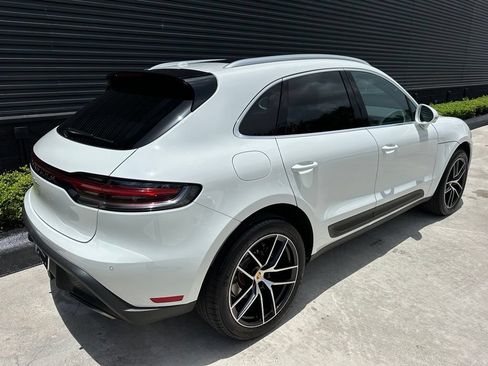 Used 2024 Porsche Macan AWD/4WD image 10