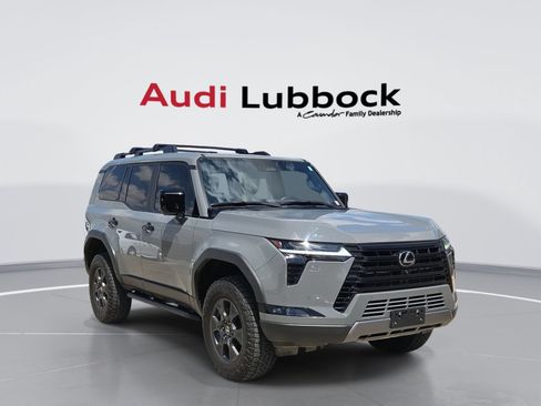Used 2025 Lexus GX 550 AWD/4WD image 1