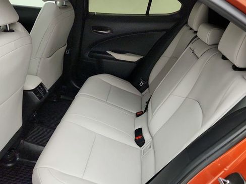 Used 2019 Lexus UX 250h w/ Premium Package image 23