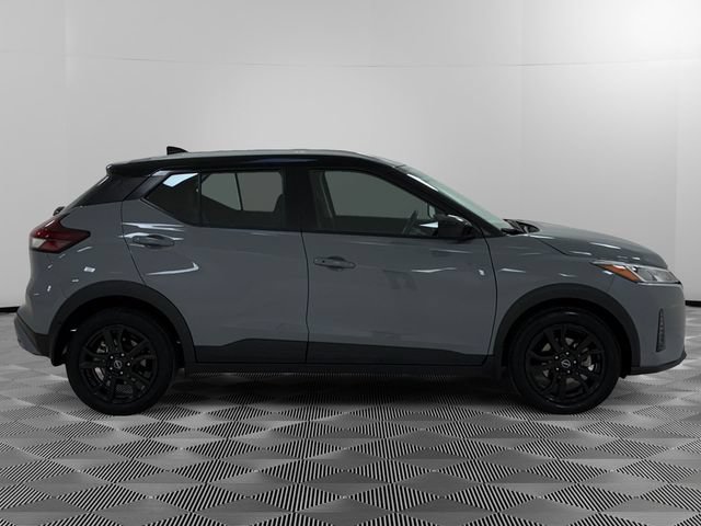 Used 2024 Nissan Kicks SV FWD image 6