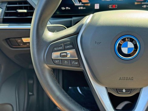 Used 2023 BMW i4 eDrive40 w/ Premium Package RWD image 18