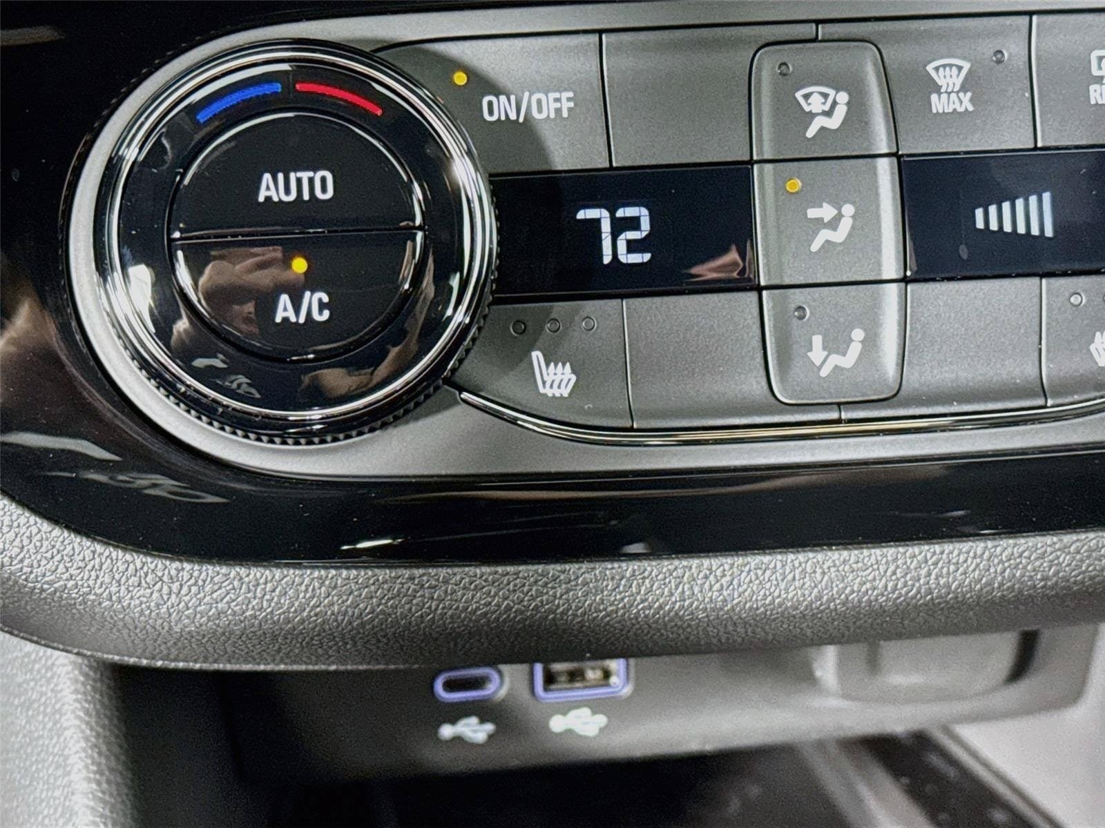 New 2026 Buick Envista Sport Touring w/ Convenience I Package FWD image 21