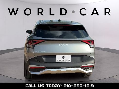 Used 2025 Kia Sportage LX FWD image 6