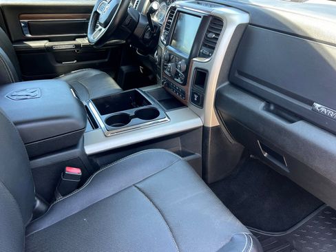 Used 2015 RAM 2500 Laramie AWD/4WD image 15