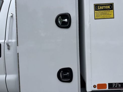 New 2027 Ford F750 2WD Regular Cab Super Duty image 17