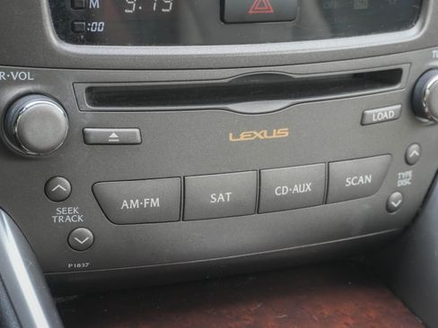 Used 2015 Lexus IS 250C RWD image 27