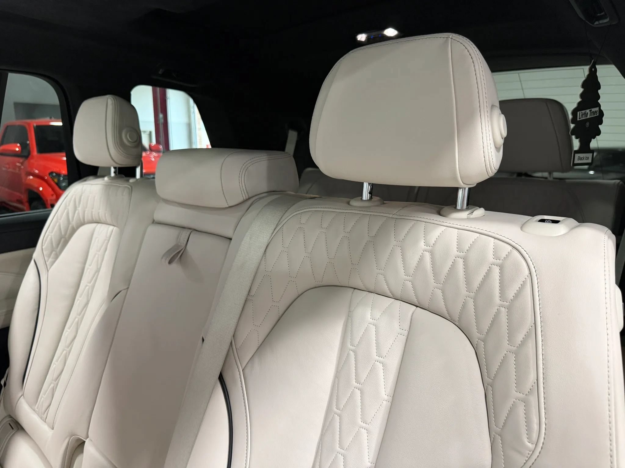Used 2020 BMW X7 M50i w/ Executive Package AWD/4WD image 78