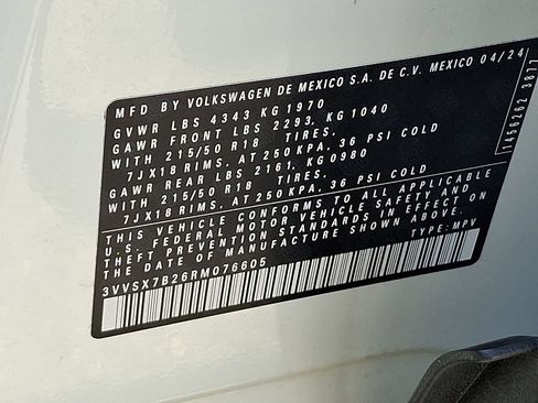 Used 2024 Volkswagen Taos SE FWD image 27