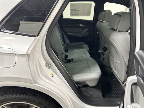 New 2024 Audi Q5 e Prestige image 32