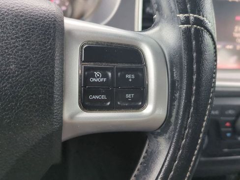 Used 2011 Dodge Charger R/T image 25