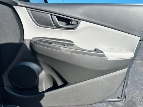 Used 2023 Hyundai Kona SEL image 24