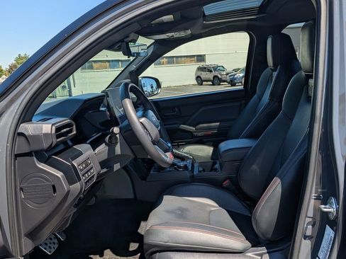Used 2025 Toyota Tacoma TRD Pro w/ Tow Tech Package AWD/4WD image 13