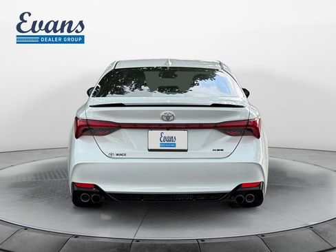 Used 2020 Toyota Avalon XSE image 6