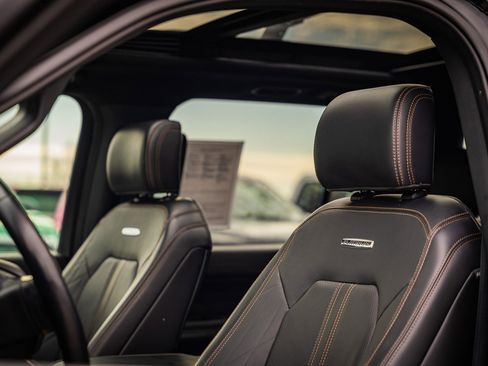 Certified 2023 Ford Expedition Platinum image 27