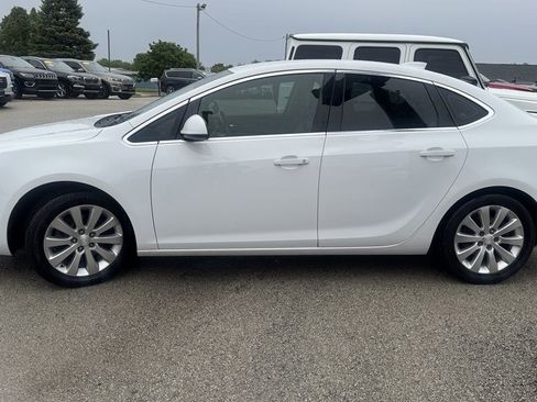 Used 2016 Buick Verano w/ Comfort Package FWD image 4