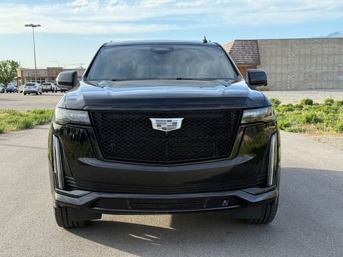 Used 2022 Cadillac Escalade Sport Platinum AWD/4WD image 7