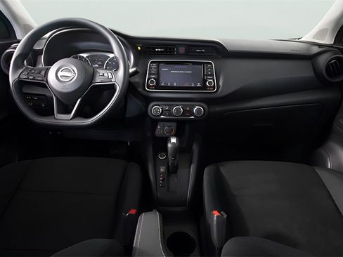 Used 2024 Nissan Kicks S image 13